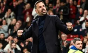 Van Nistelrooy được dự đoán hòa trận ra mắt Ngoại hạng Anh Van Nistelrooy được dự đoán hòa trận ra mắt Ngoại hạng Anh