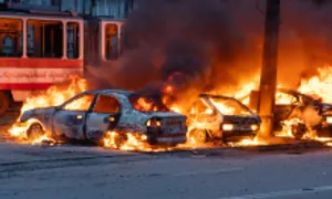 Ukraine nói 13 người thiệt mạng vì đòn tập kích bom lượn của Nga Ukraine nói 13 người thiệt mạng vì đòn tập kích bom lượn của Nga