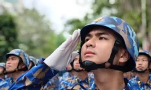 3.000 người diễu hành mừng 70 năm giải phóng Hải Phòng