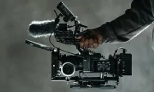 Sony ra mắt máy quay Cinema Line FX2 nhỏ gọn Sony ra mắt máy quay Cinema Line FX2 nhỏ gọn