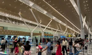 Khách qua Tân Sơn Nhất tăng mạnh dịp lễ Quốc khánh