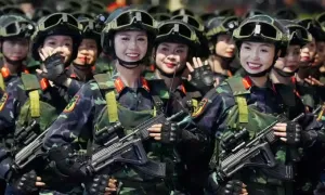 Bốn tháng trên 'chảo lửa' Hòa Lạc của chiến sĩ diễu binh