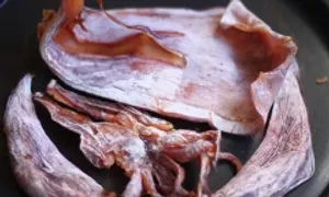 Người bệnh gan cần tránh ăn gì?